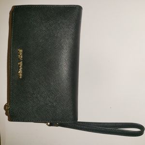Michael Kors Wristlet Adele Leather Smartphone Wallet